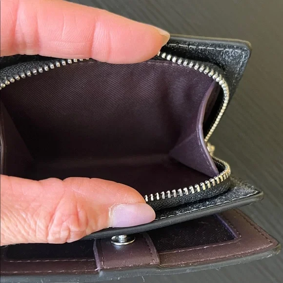 Coach wallet, never used - Picture 3 of 5